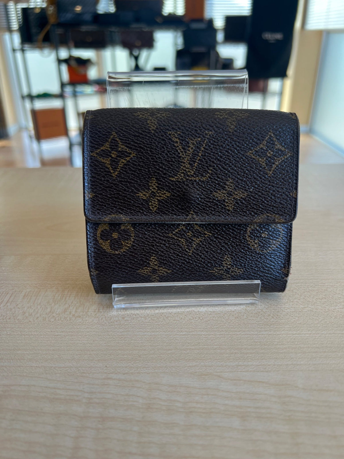 Louis Vuitton Portefeuille Compact Elise Monogram — vue 2 | Le comptoir vintage