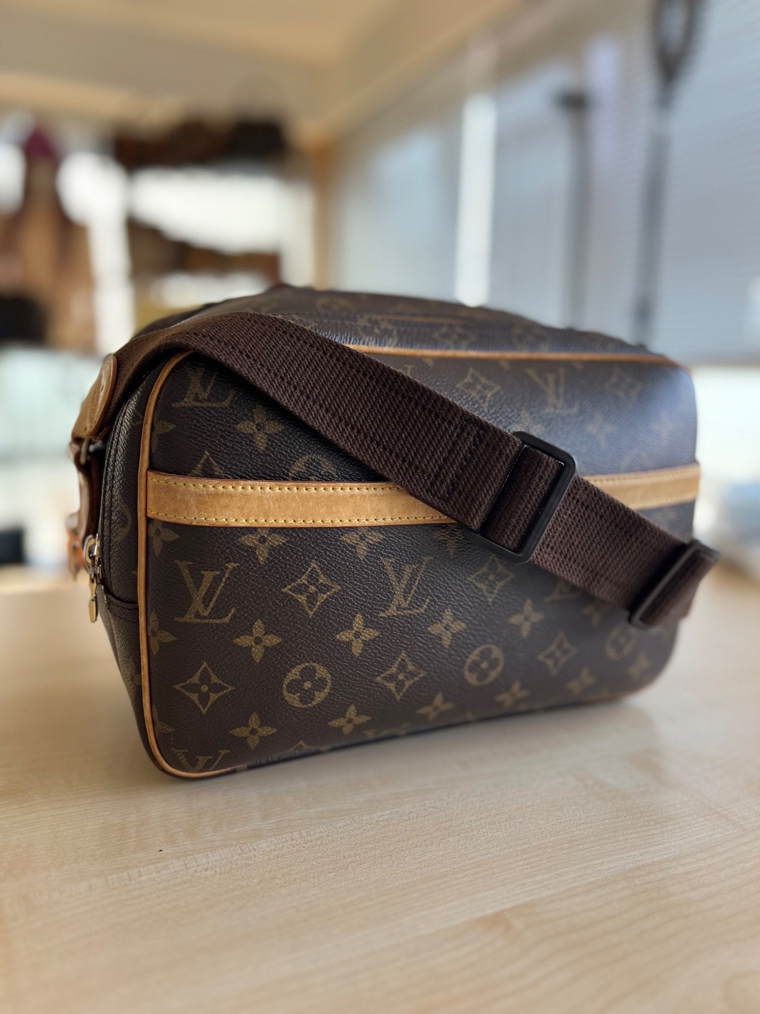 Louis Vuitton Reporter PM Monogram — vue 2 | Le comptoir vintage
