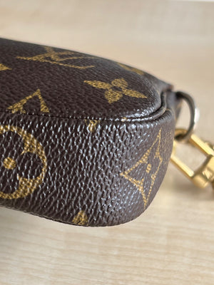 Louis Vuitton Pochette Mini Accessoires Monogram — vue 4 | Le comptoir vintage
