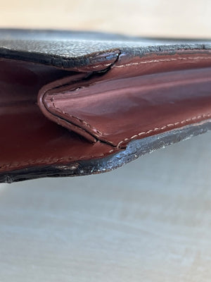 Louis Vuitton Pochette Homme Monogram — vue 9 | Le comptoir vintage