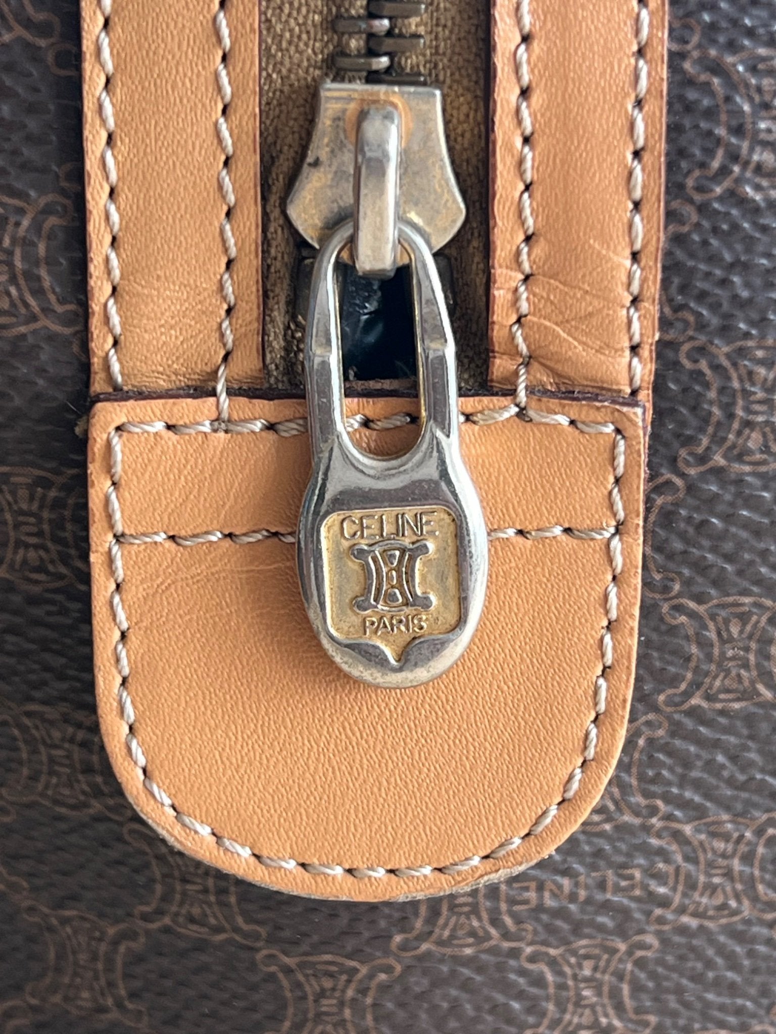 Celine Boston Macadam 25 — vue 4 | Le comptoir vintage