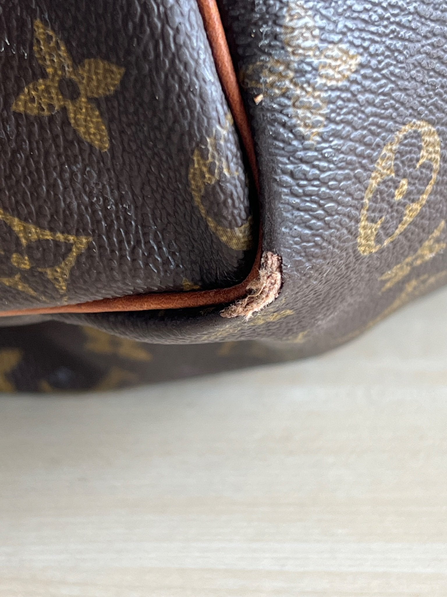 Louis Vuitton Keepall 60 Bandoulière Monogram — vue 11 | Le comptoir vintage