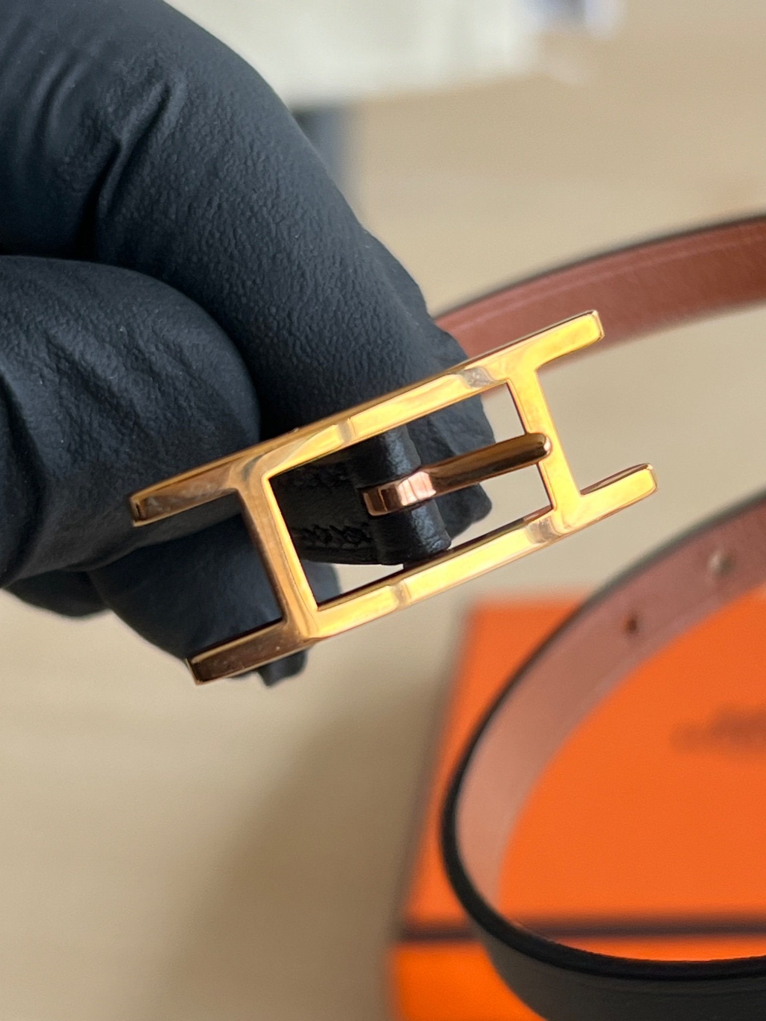 Hermès Ceinture réversible fine boucle H — vue 8 | Le comptoir vintage