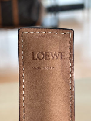Loewe Bracelet Manchette Anagram en cuir — vue 11 | Le comptoir vintage