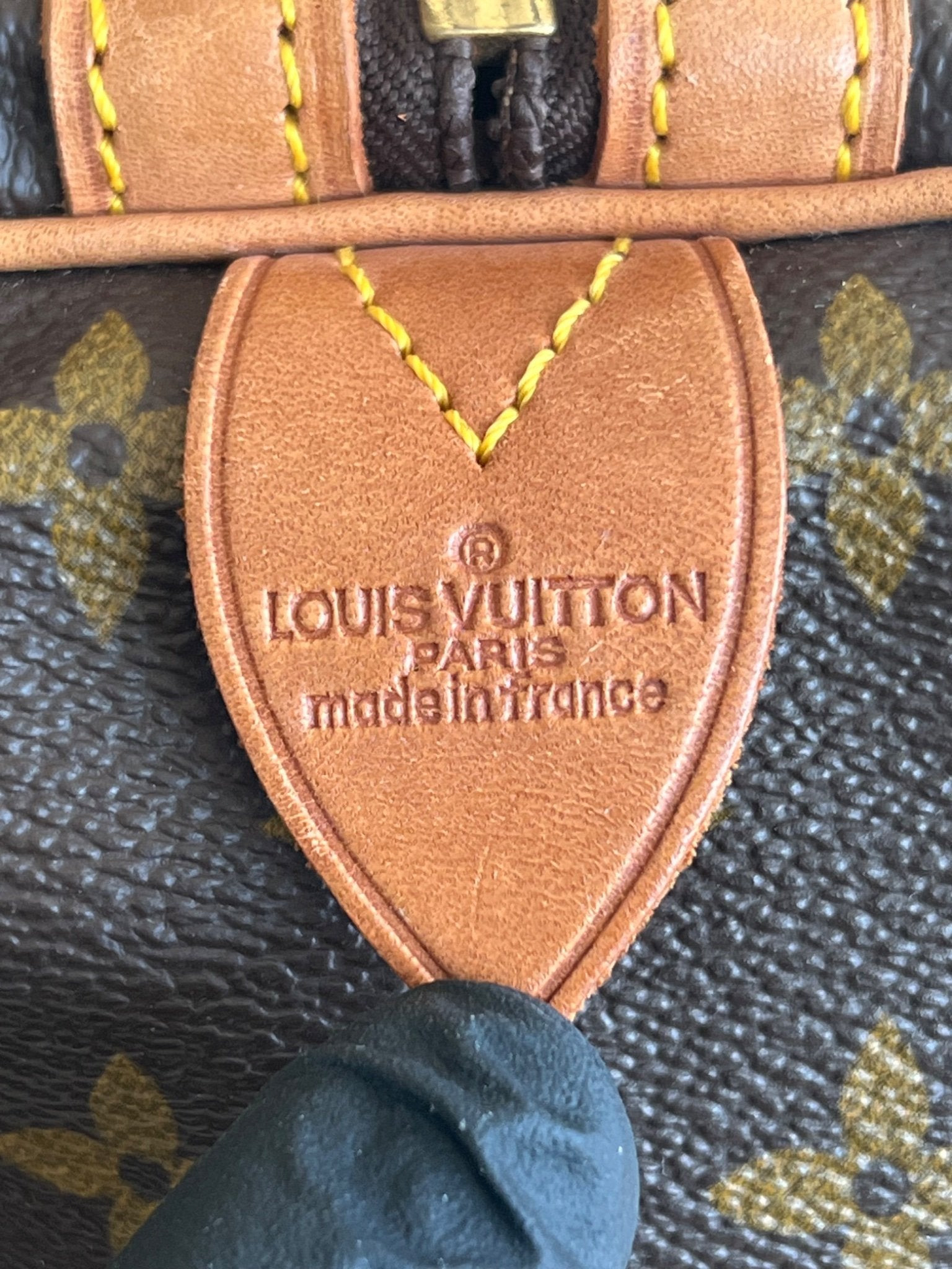 Louis Vuitton Sac Souple 35 Monogram — vue 12 | Le comptoir vintage