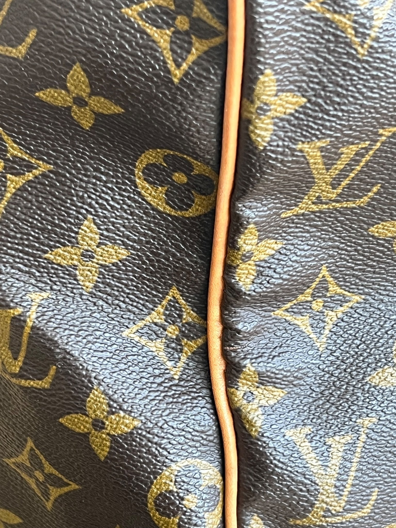 Louis Vuitton Sac Souple 35 Monogram — vue 15 | Le comptoir vintage