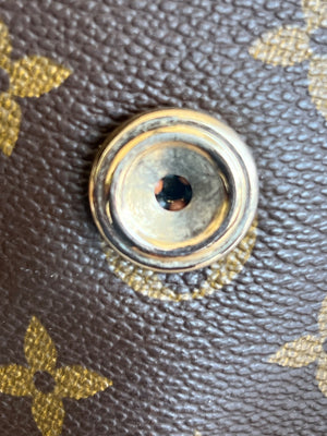 Louis Vuitton Sac Saint Cloud Monogram PM — vue 14 | Le comptoir vintage