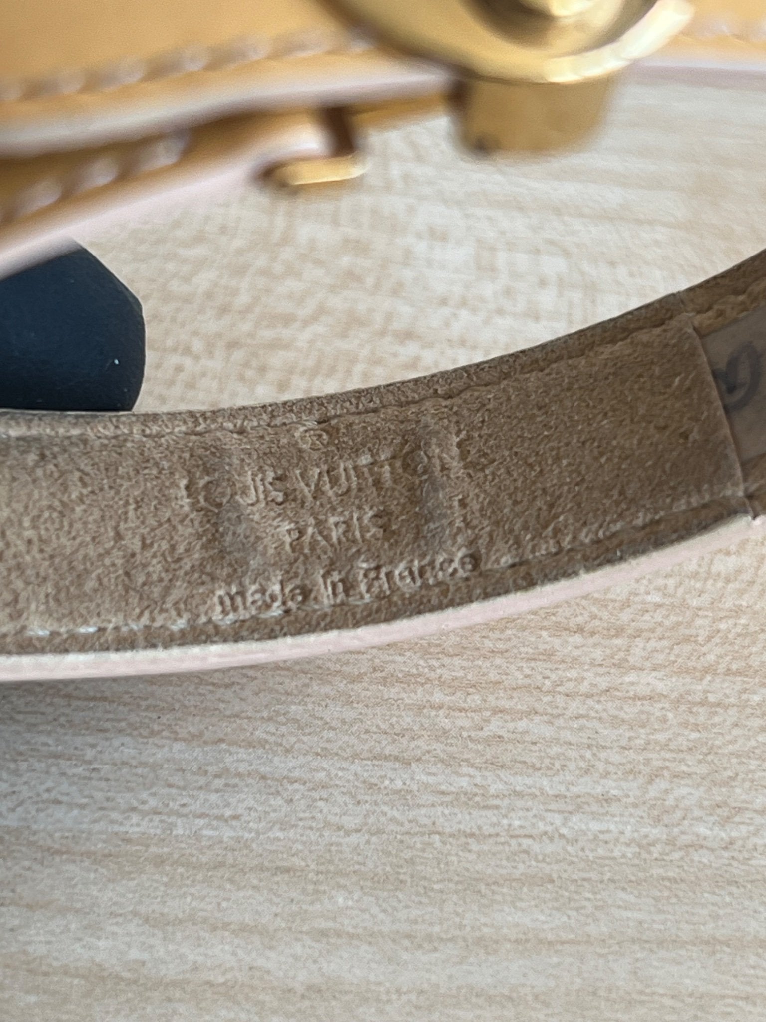 Louis Vuitton Bracelet Monogram Vernis — vue 3 | Le comptoir vintage