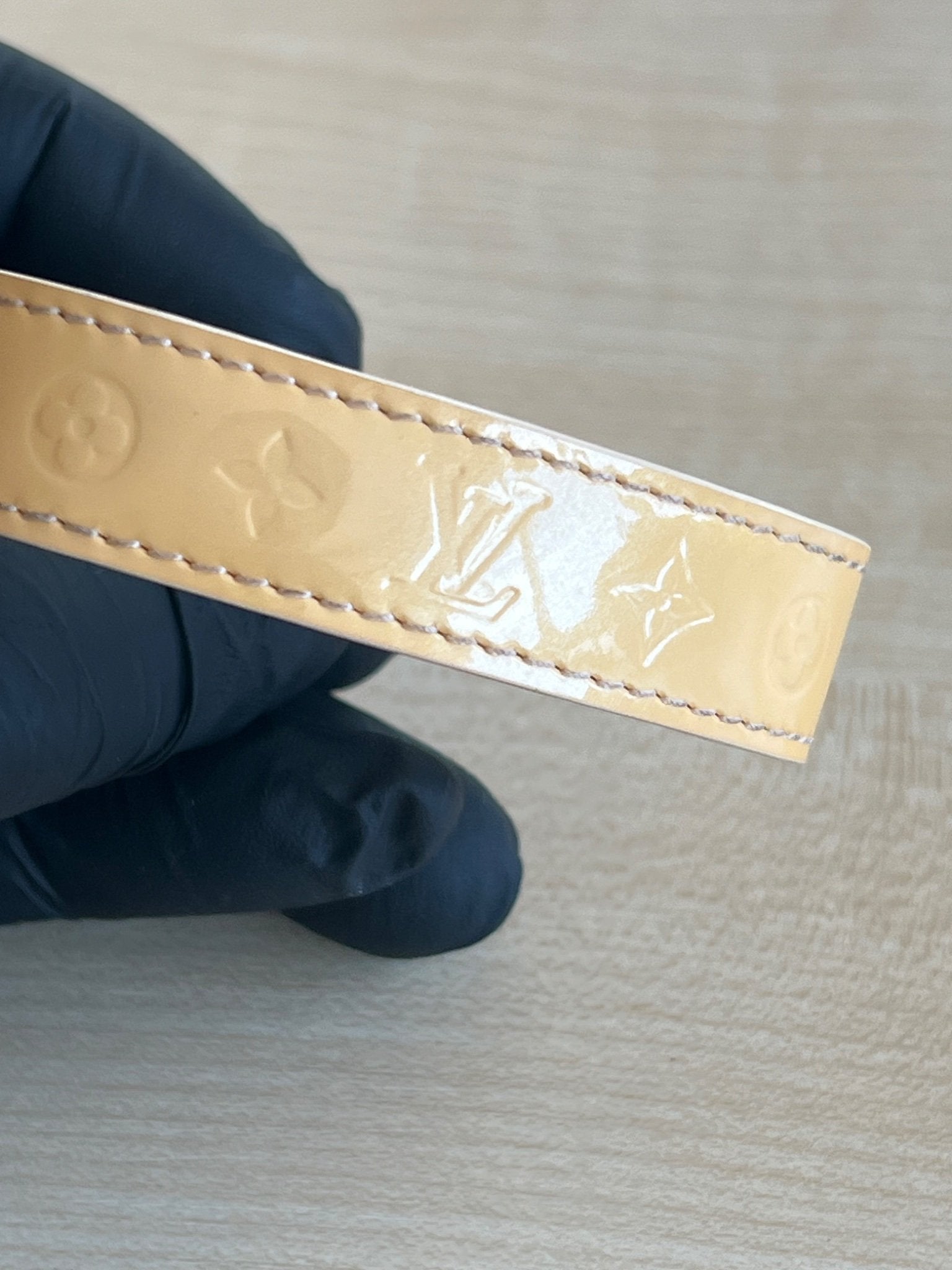 Louis Vuitton Bracelet Monogram Vernis — vue 8 | Le comptoir vintage