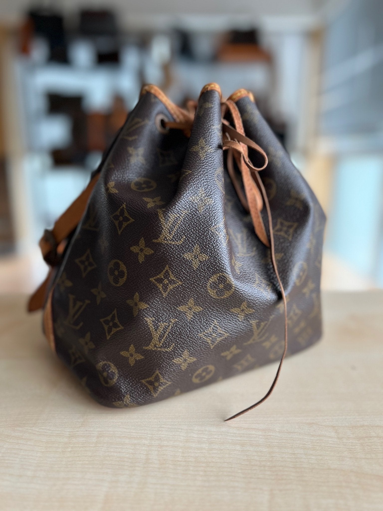 Louis Vuitton Sac Noé PM Monogram — vue 2 | Le comptoir vintage