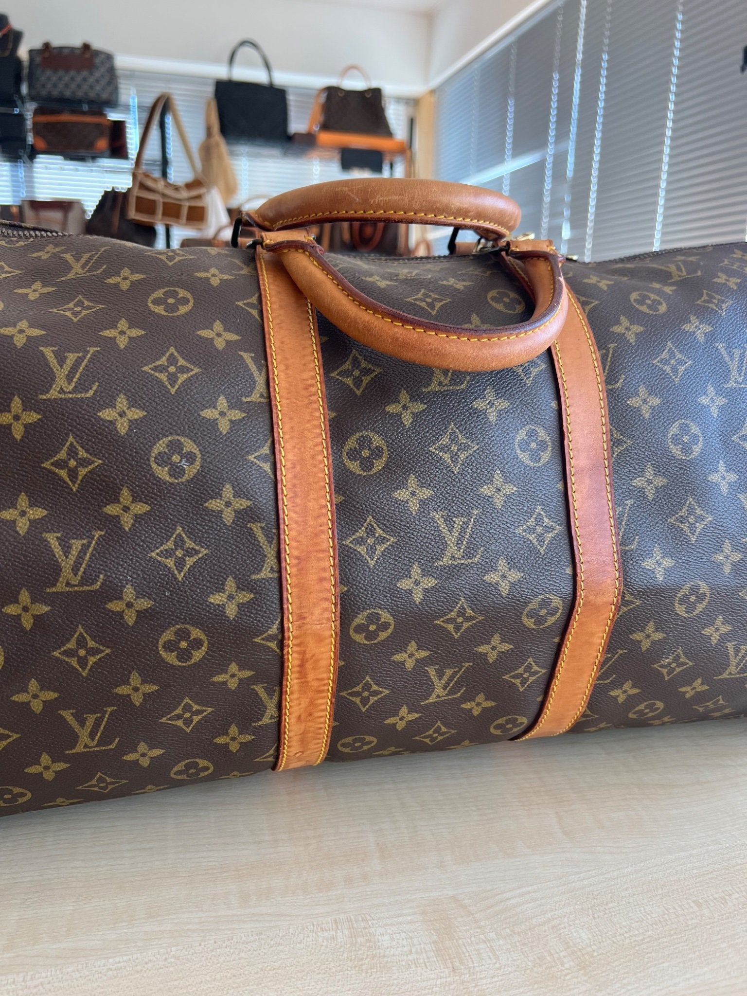 Louis Vuitton Keepall 55 Monogram — vue 3 | Le comptoir vintage