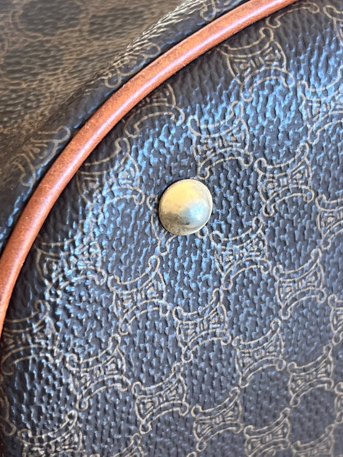 Céline Sac Seau Cabas Macadam Triomphe — vue 16 | Le comptoir vintage