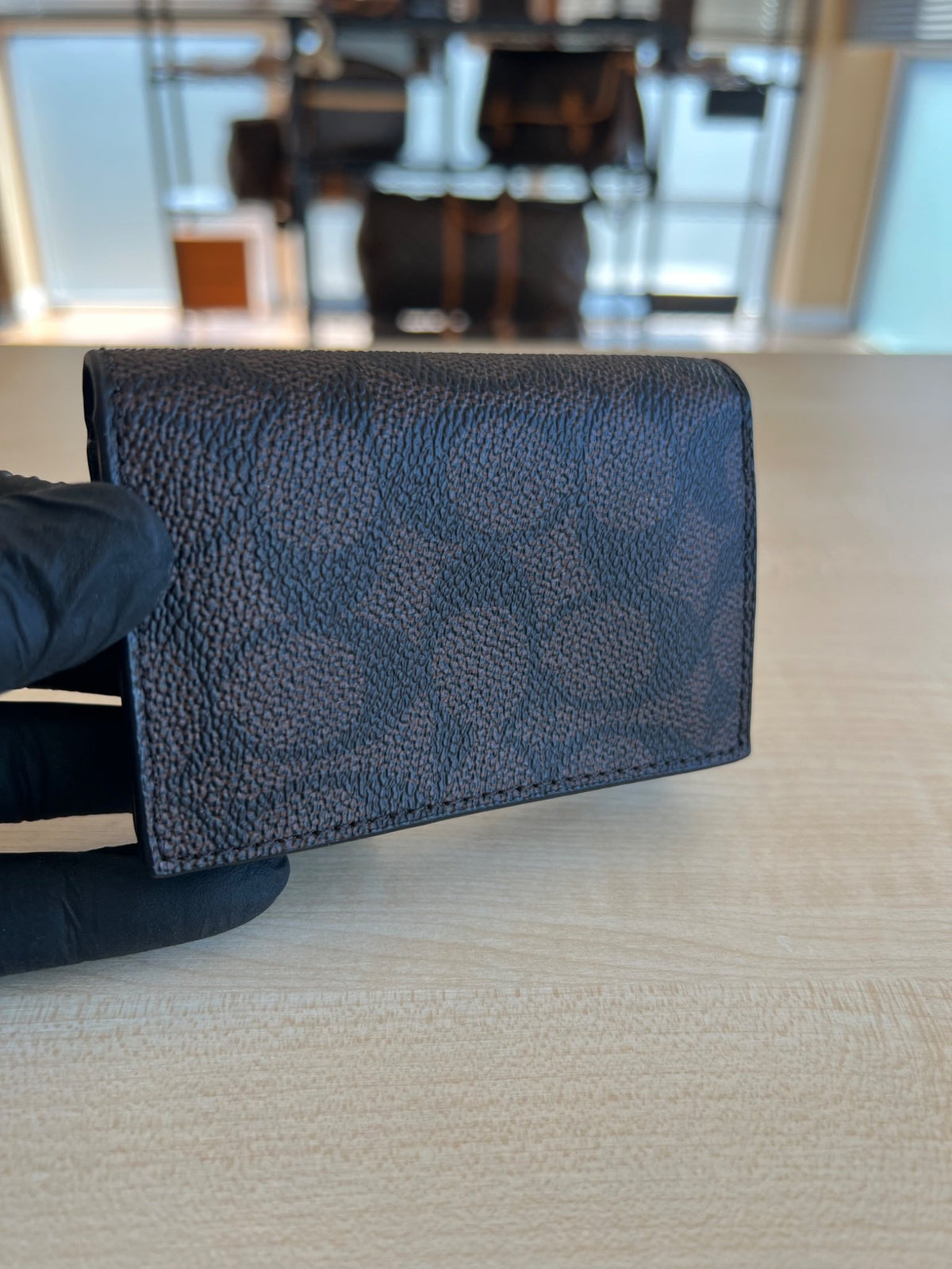 COACH Signature Card Case Card Case / Pass Case / Business Card Holder — vue 3 | Le comptoir vintage
