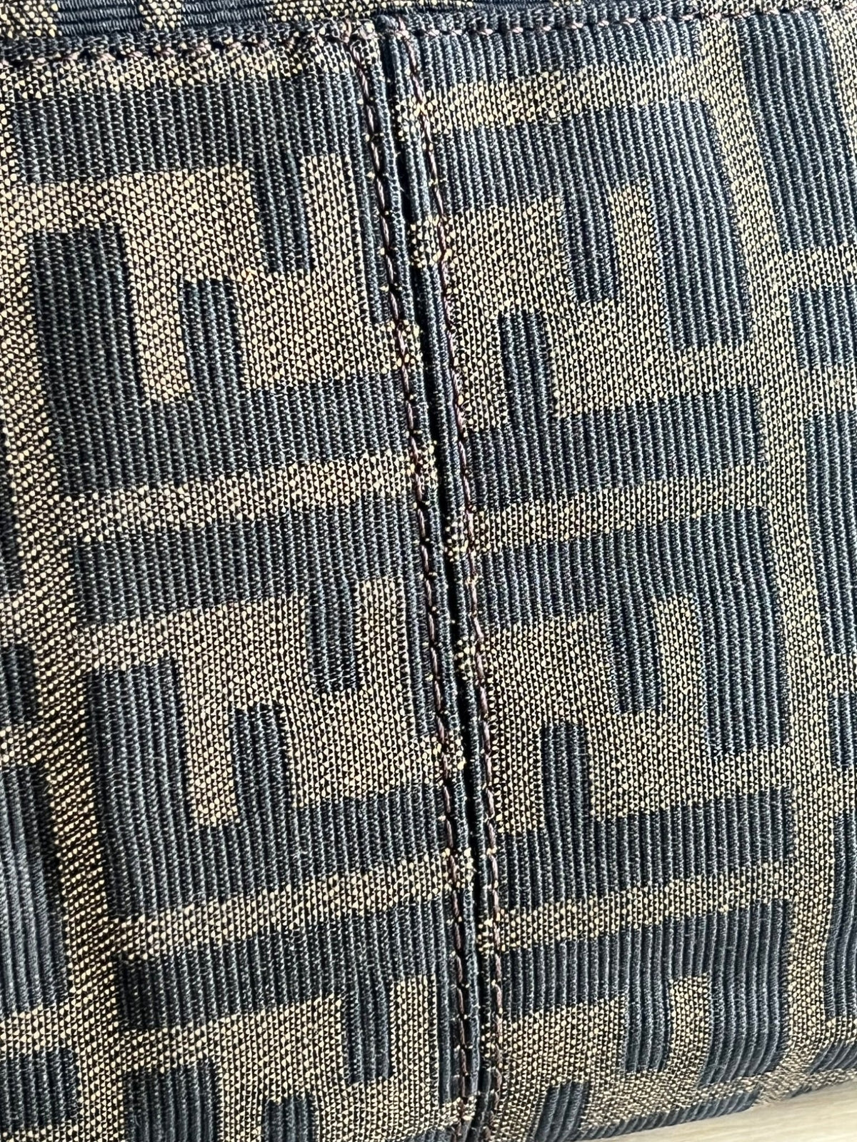 Fendi Sac porté épaule Mamma Baguette en toile Zucca — vue 10 | Le comptoir vintage