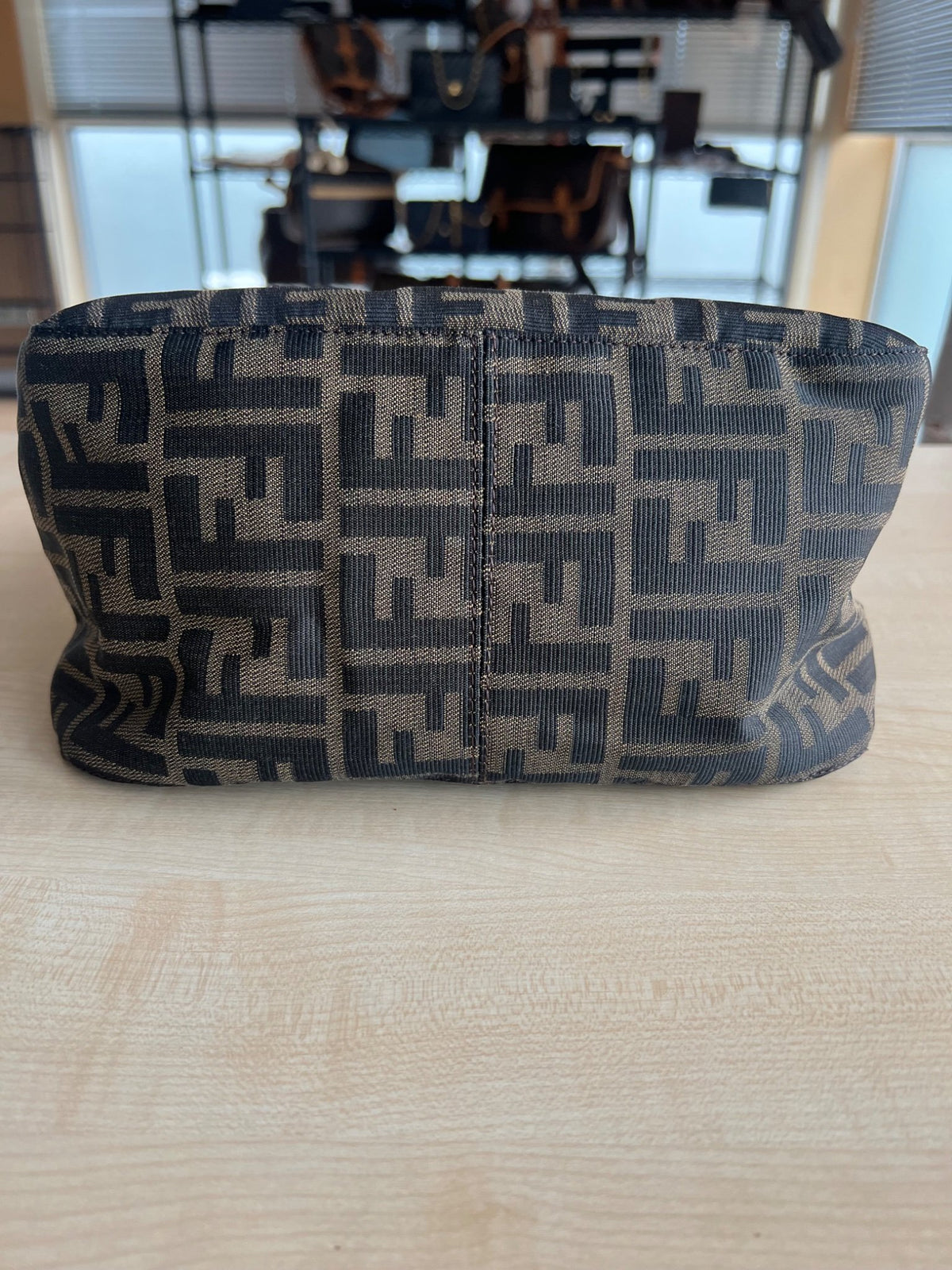 Fendi Sac porté épaule Mamma Baguette en toile Zucca — vue 11 | Le comptoir vintage