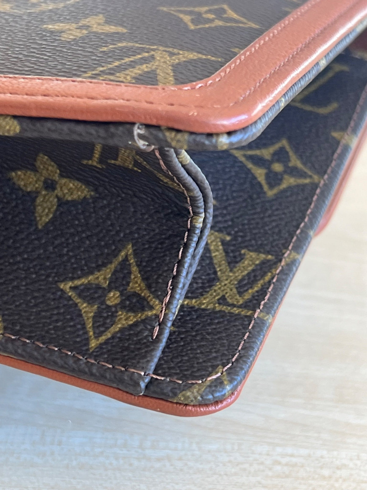 Louis Vuitton Pochette Dame GM Monogram — vue 4 | Le comptoir vintage