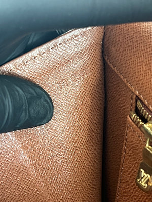 Louis Vuitton Pochette Dame GM Monogram — vue 9 | Le comptoir vintage