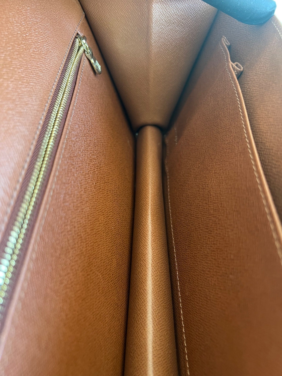 Louis Vuitton Pochette Dame GM Monogram — vue 12 | Le comptoir vintage
