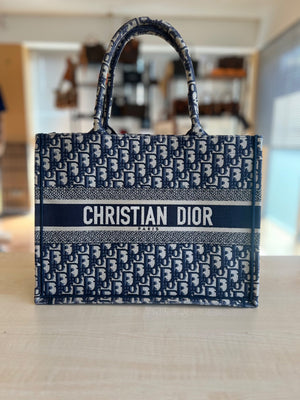 Dior Book Tote moyen modèle en toile Oblique bleu marine authentifié — Le comptoir vintage