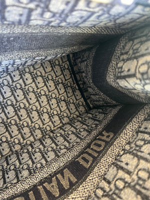 Dior Book Tote moyen modèle en toile Oblique bleu marine — vue 16 | Le comptoir vintage