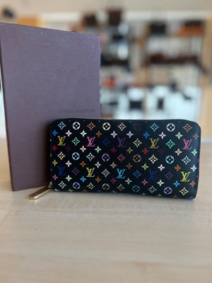 Louis Vuitton Portefeuille Zippy Monogram Murakami Noir authentifié — Le comptoir vintage
