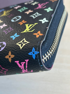 Louis Vuitton Portefeuille Zippy Monogram Murakami Noir — vue 6 | Le comptoir vintage