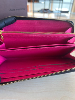 Louis Vuitton Portefeuille Zippy Monogram Murakami Noir — vue 9 | Le comptoir vintage