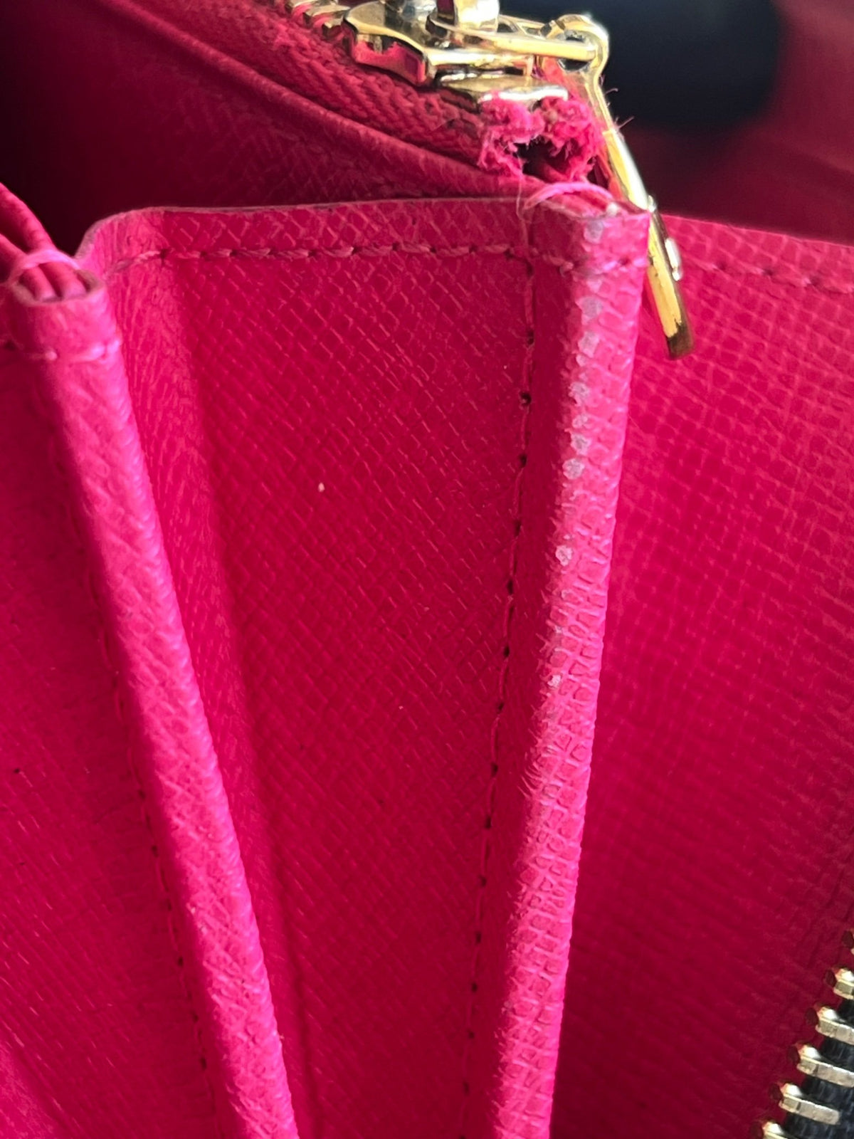 Louis Vuitton Portefeuille Zippy Monogram Murakami Noir — vue 19 | Le comptoir vintage