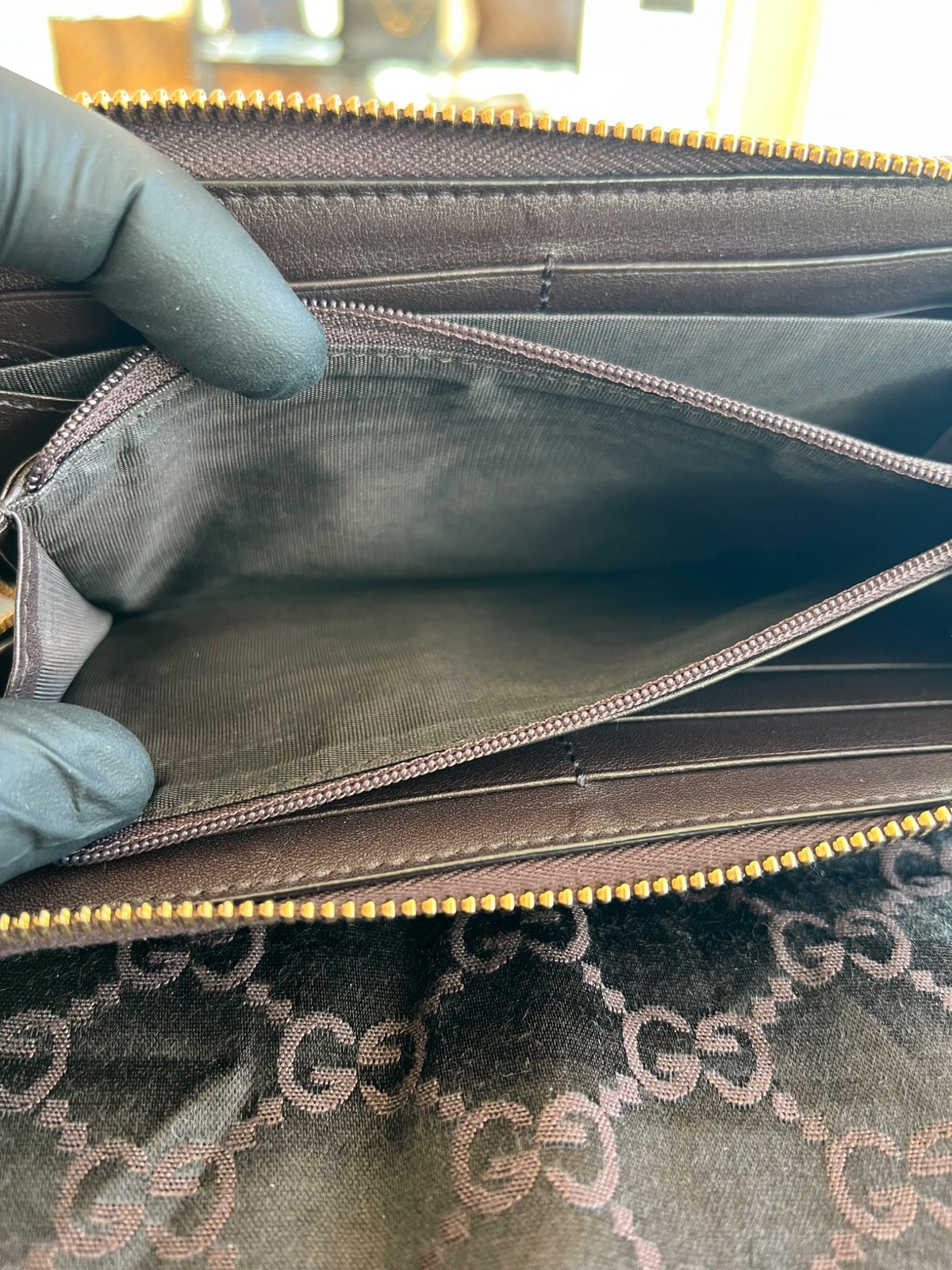 Gucci Portefeuille long zippé Guccissima — vue 16 | Le comptoir vintage