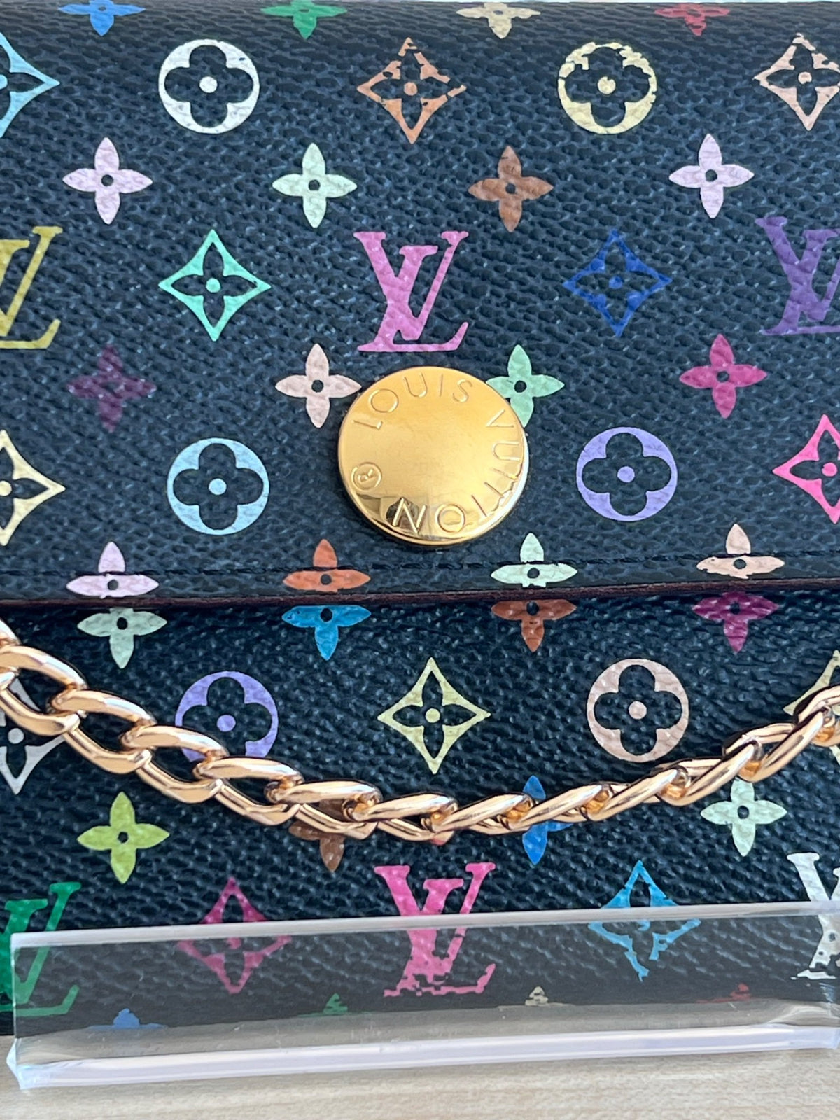 Louis Vuitton Portefeuille Sarah Monogram Murakami Noir avec chaîne amovible — vue 2 | Le comptoir vintage
