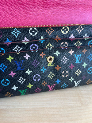 Louis Vuitton Portefeuille Sarah Monogram Murakami Noir avec chaîne amovible — vue 17 | Le comptoir vintage