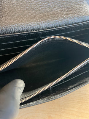 Louis Vuitton Portefeuille Sarah Épi Noir — vue 14 | Le comptoir vintage
