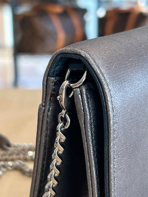 Christian Dior Sac Miss Dior Promenade Pouch en cuir métallisé argenté — vue 5 | Le comptoir vintage