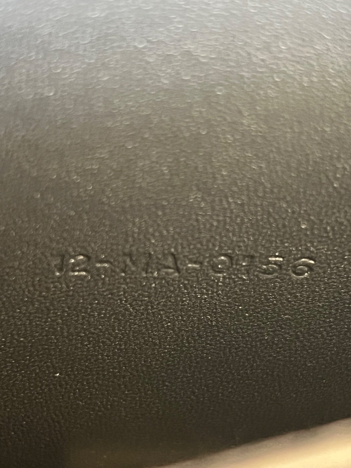 Christian Dior Sac Miss Dior Promenade Pouch en cuir métallisé argenté — vue 18 | Le comptoir vintage