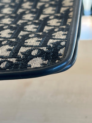 Dior Pochette Oblique Trotter en toile monogram et cuir — vue 10 | Le comptoir vintage