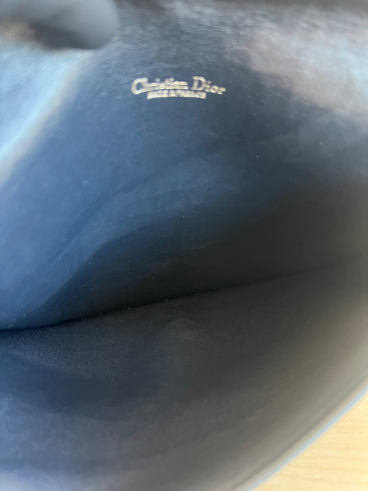 Dior Pochette Oblique Trotter en toile monogram et cuir — vue 18 | Le comptoir vintage