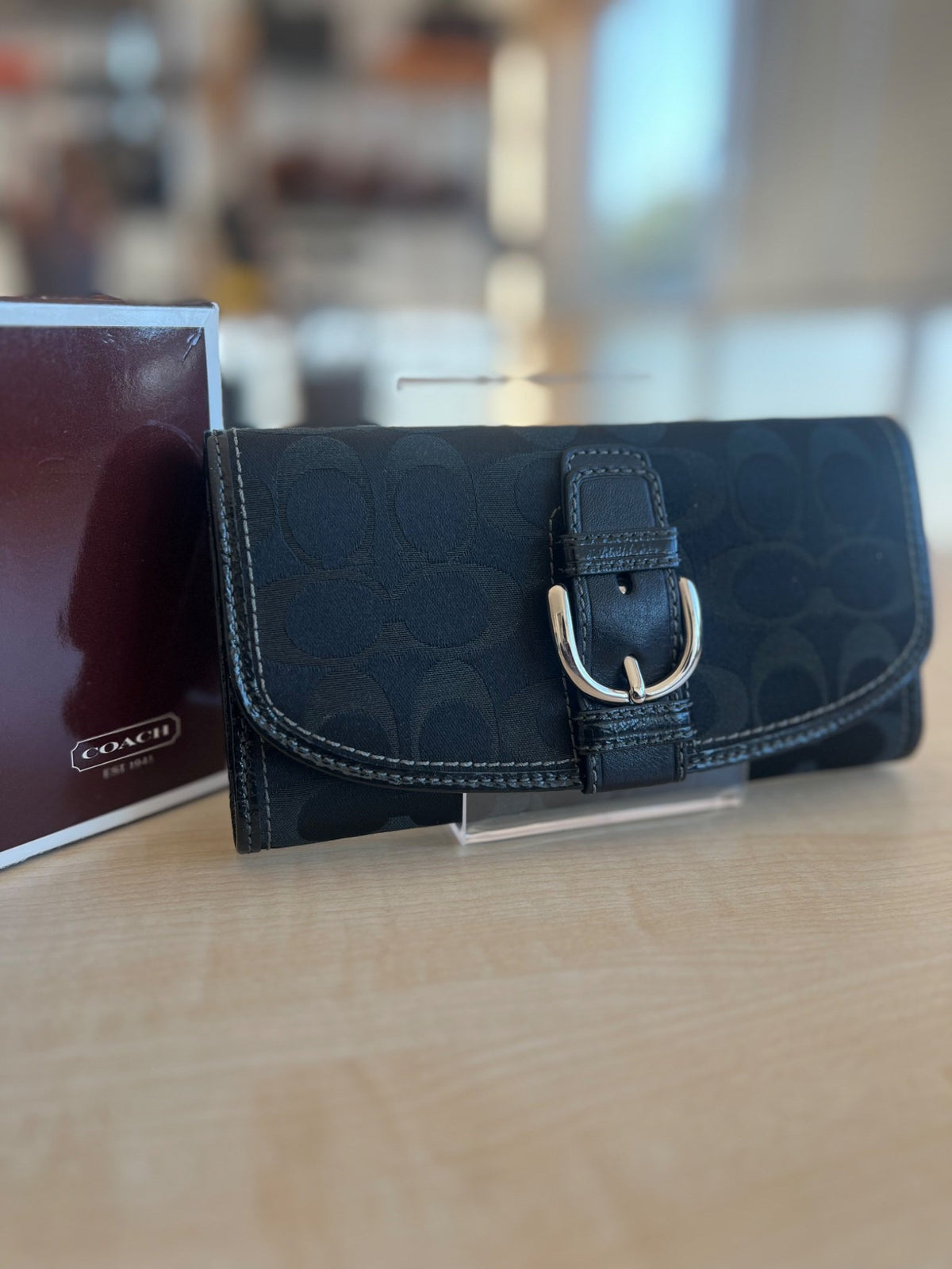 Coach Portefeuille long Signature avec boucle et porte-chéquier amovible authentifié — Le comptoir vintage
