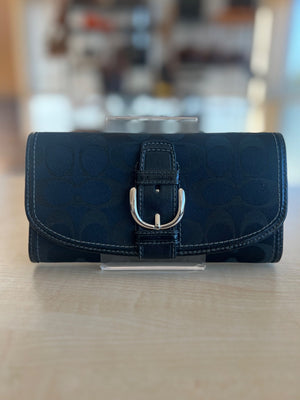 Coach Portefeuille long Signature avec boucle et porte-chéquier amovible — vue 2 | Le comptoir vintage