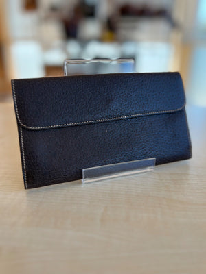 Gucci Portefeuille long en cuir grainé marron avec logo GG — vue 4 | Le comptoir vintage