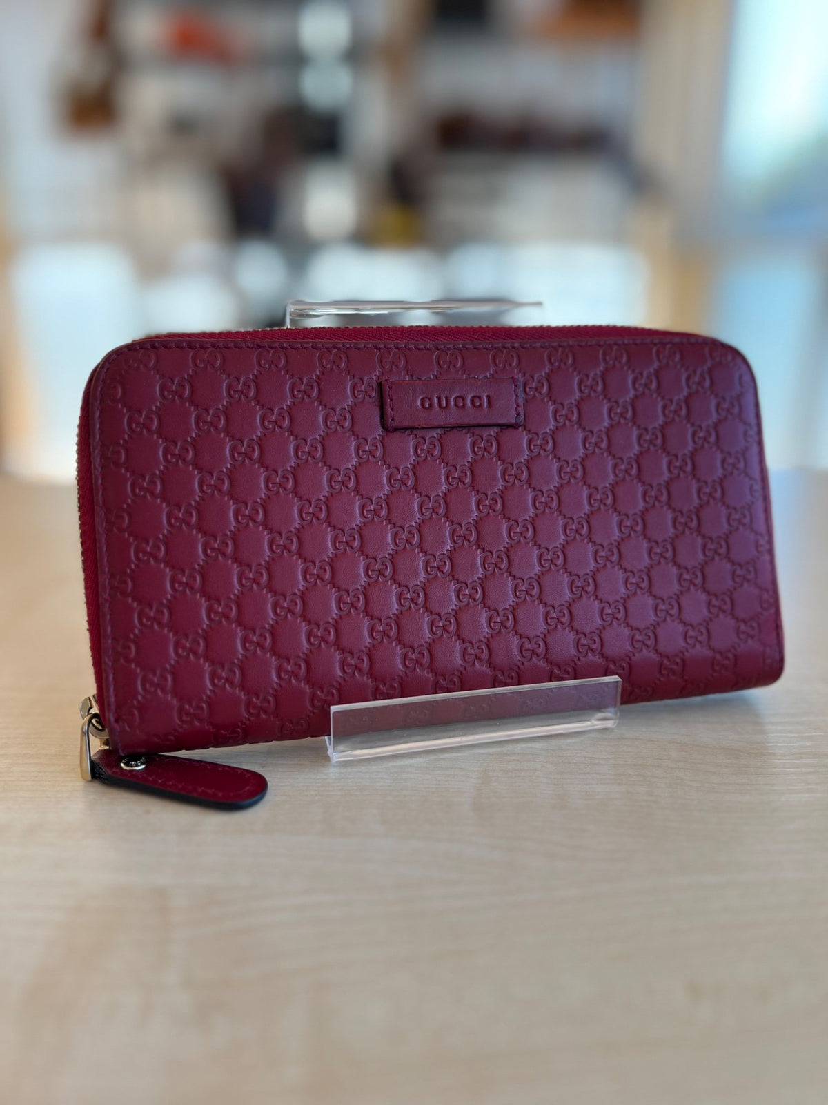 Gucci Portefeuille long zippé Microguccissima authentifié — Le comptoir vintage