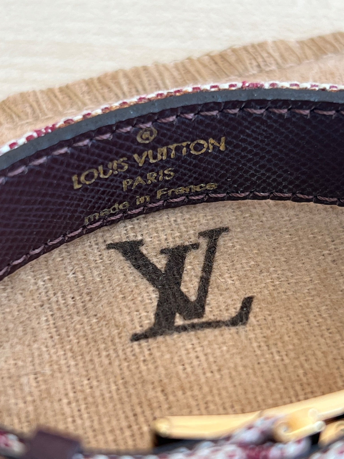 Louis Vuitton Bracelet Monogram Mini Lin Fleur Rouge — vue 6 | Le comptoir vintage