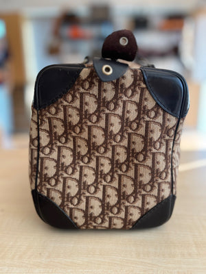 Christian Dior Sac Boston 30 Trotter Monogram — vue 4 | Le comptoir vintage