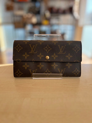 Louis Vuitton Portefeuille Sarah Monogram authentifié — Le comptoir vintage