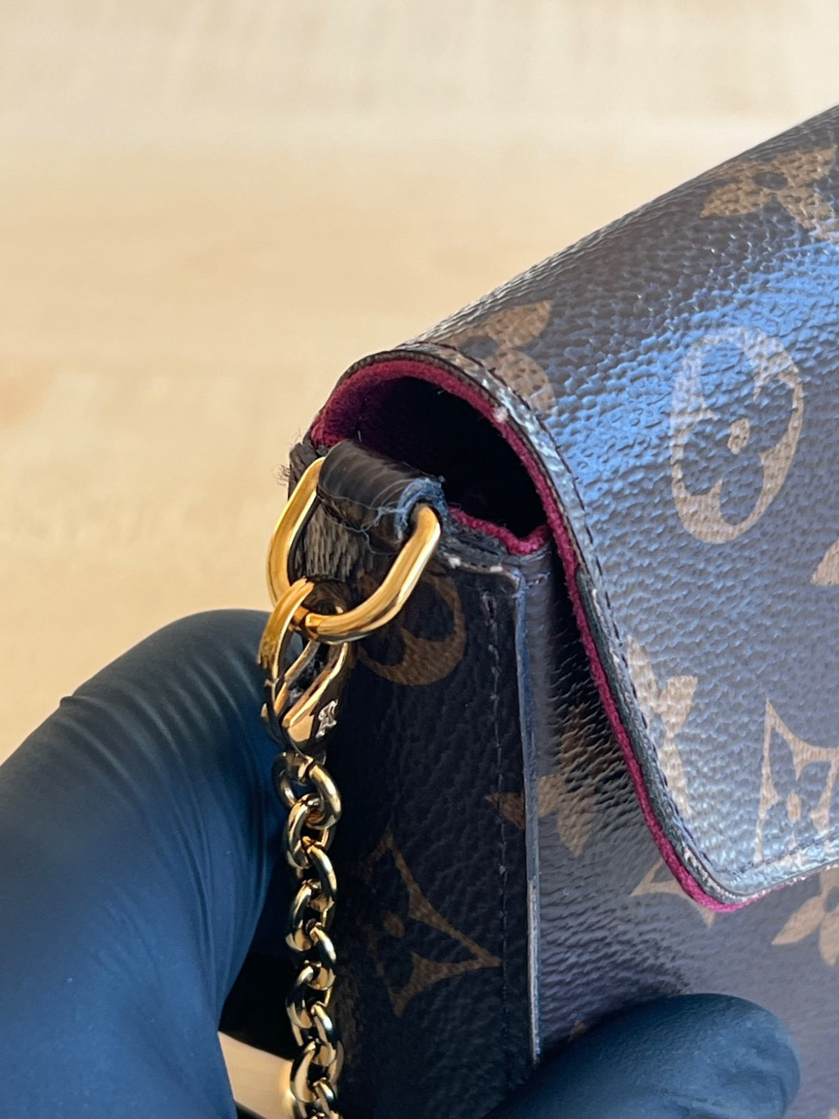 Louis Vuitton Pochette Félicie toile Monogram et doublure fuchsia — vue 7 | Le comptoir vintage