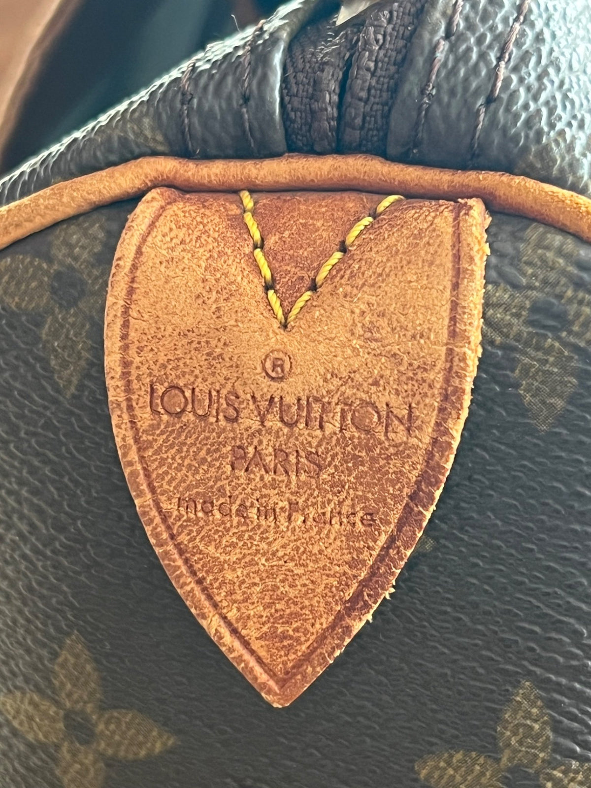 Louis Vuitton Sac Speedy 30 en toile enduite Monogram et cuir naturel — vue 11 | Le comptoir vintage
