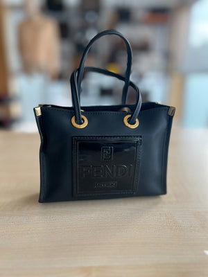 Fendi Mini sac cabas à anses noire et vernis authentifié — Le comptoir vintage
