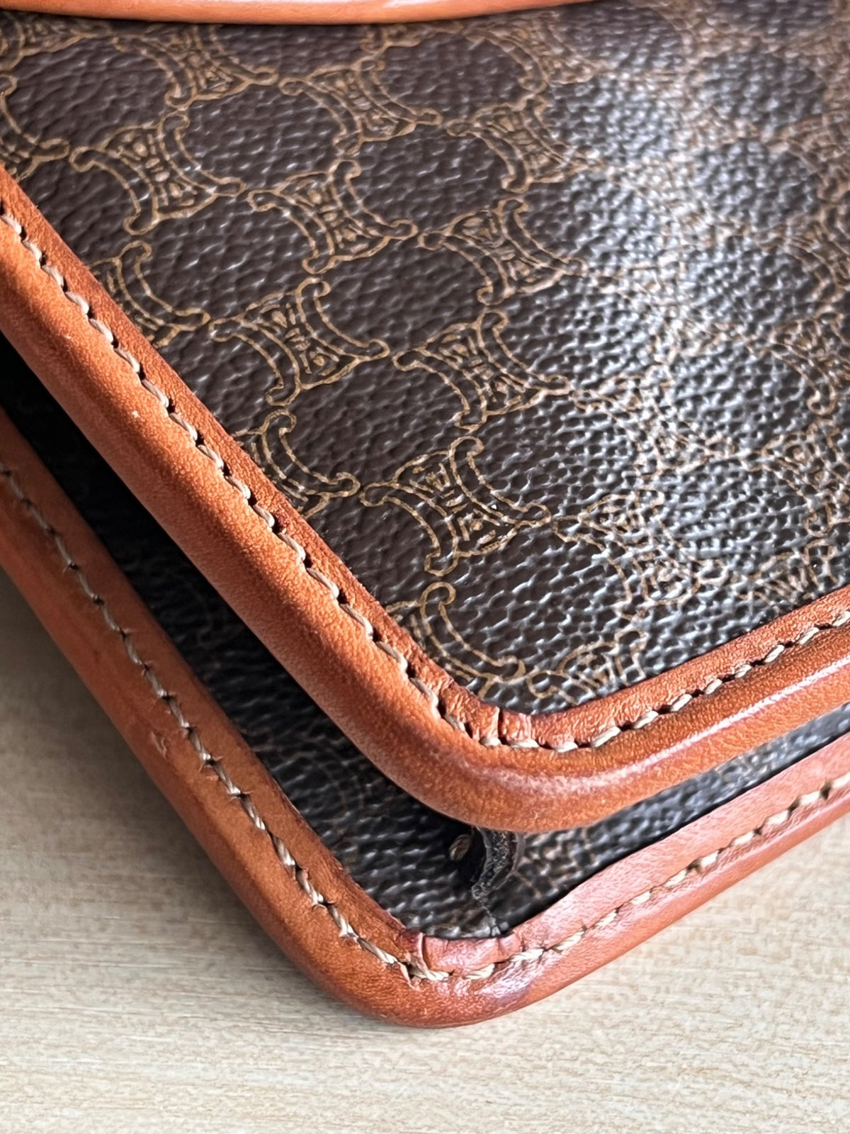 Pochette Celine — vue 4 | Le comptoir vintage