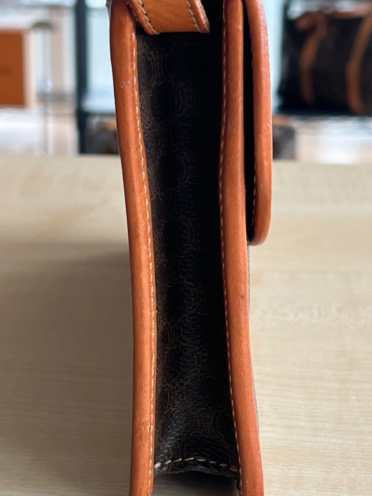 Pochette Celine — vue 6 | Le comptoir vintage