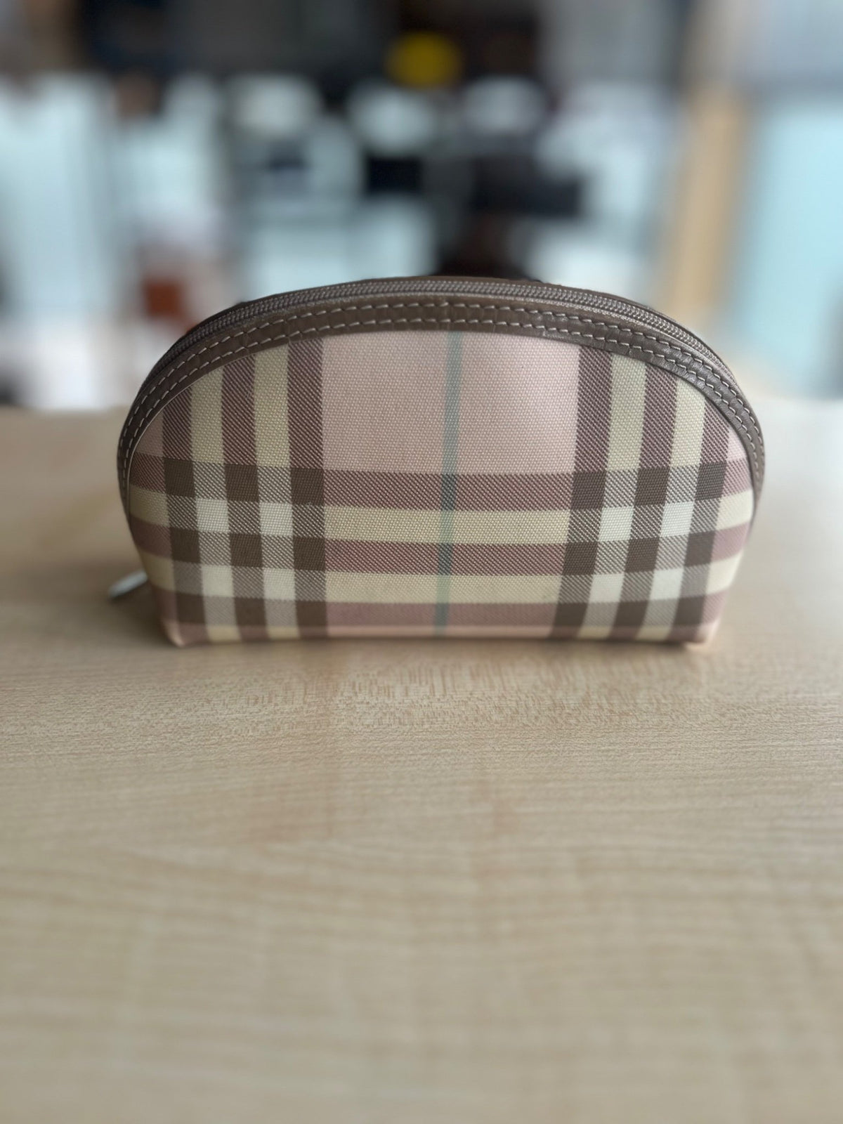 Trousse Burberry — vue 2 | Le comptoir vintage