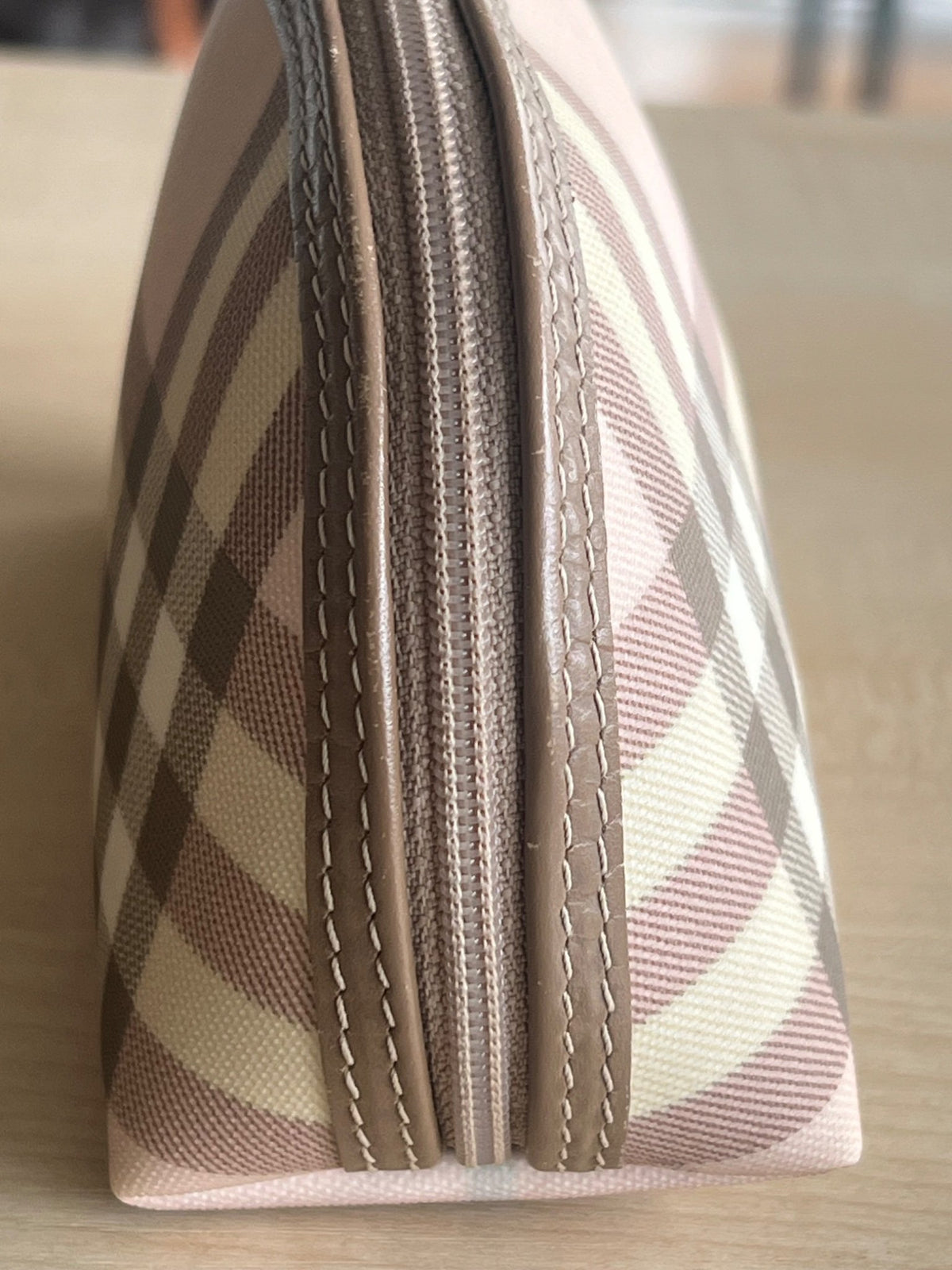Trousse Burberry — vue 5 | Le comptoir vintage